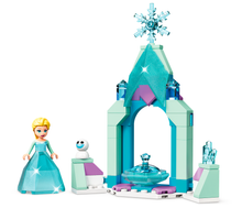 Конструктор LEGO Disney Frozen 43199 Двор замка Эльзы