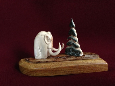 Лесной мамонт, фигура из бивня мамонта