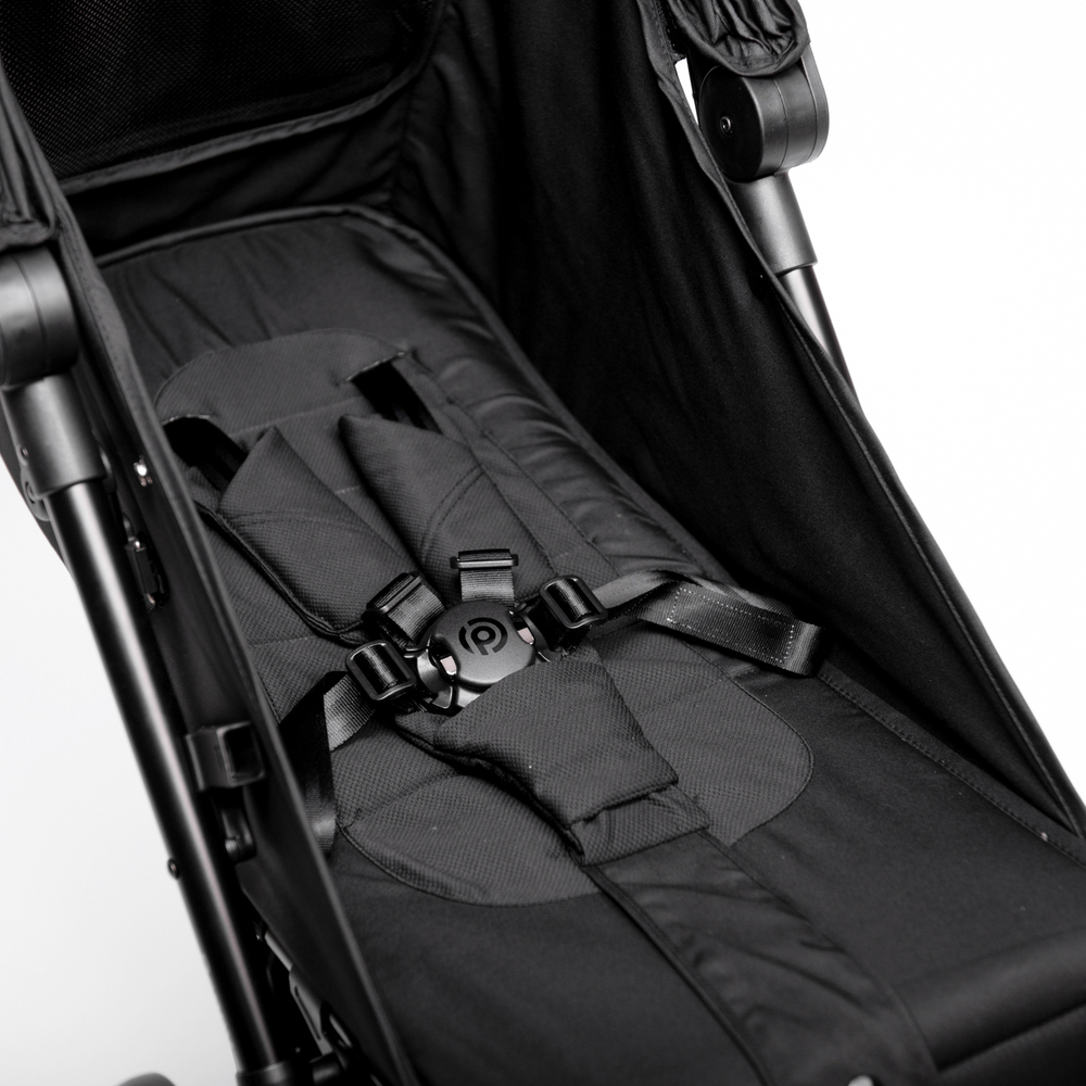 Прогулочная коляска Peppy Aero