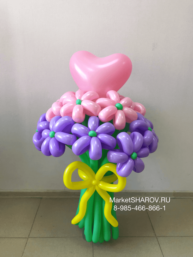 Букет ромашек с сердцем, фигура из шаров