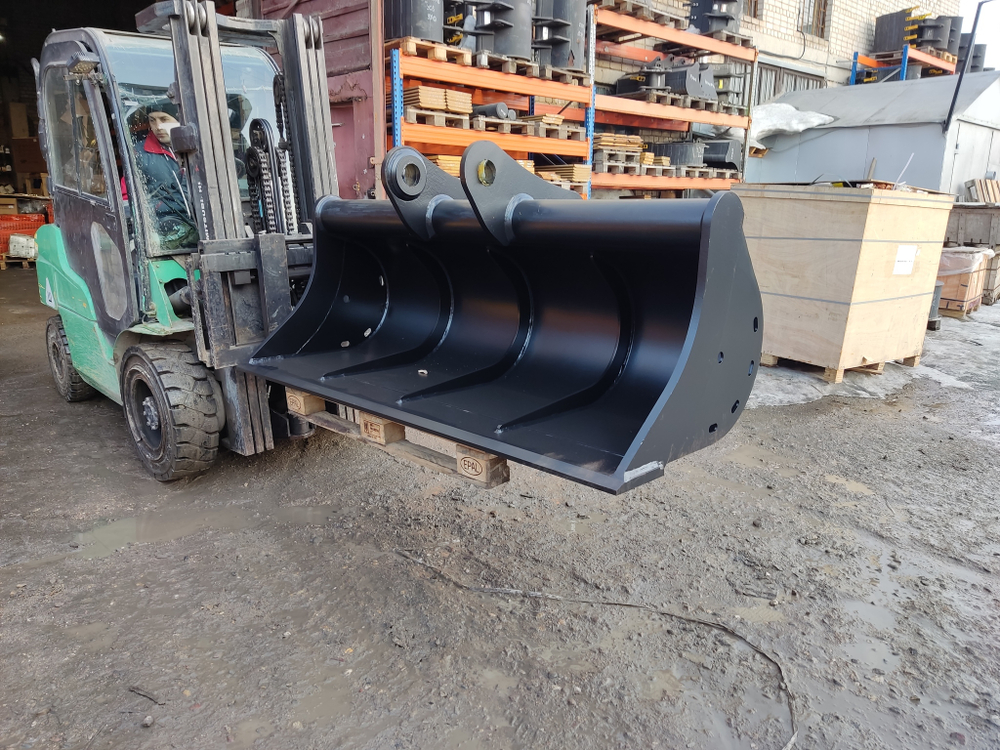 Ковш планировочный  Doosan 225/250 2000 мм