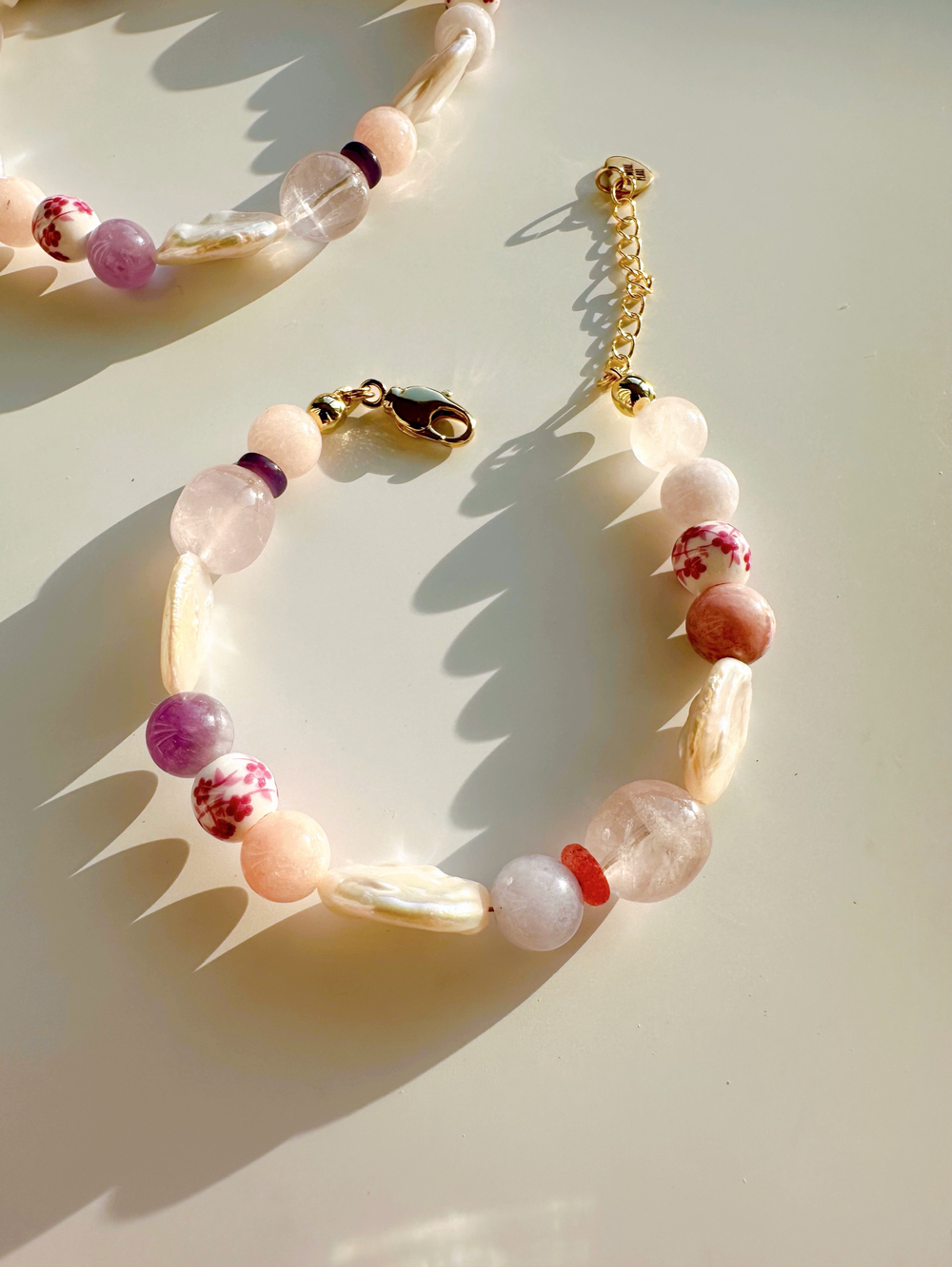 Браслет Майя из жемчуга и камней