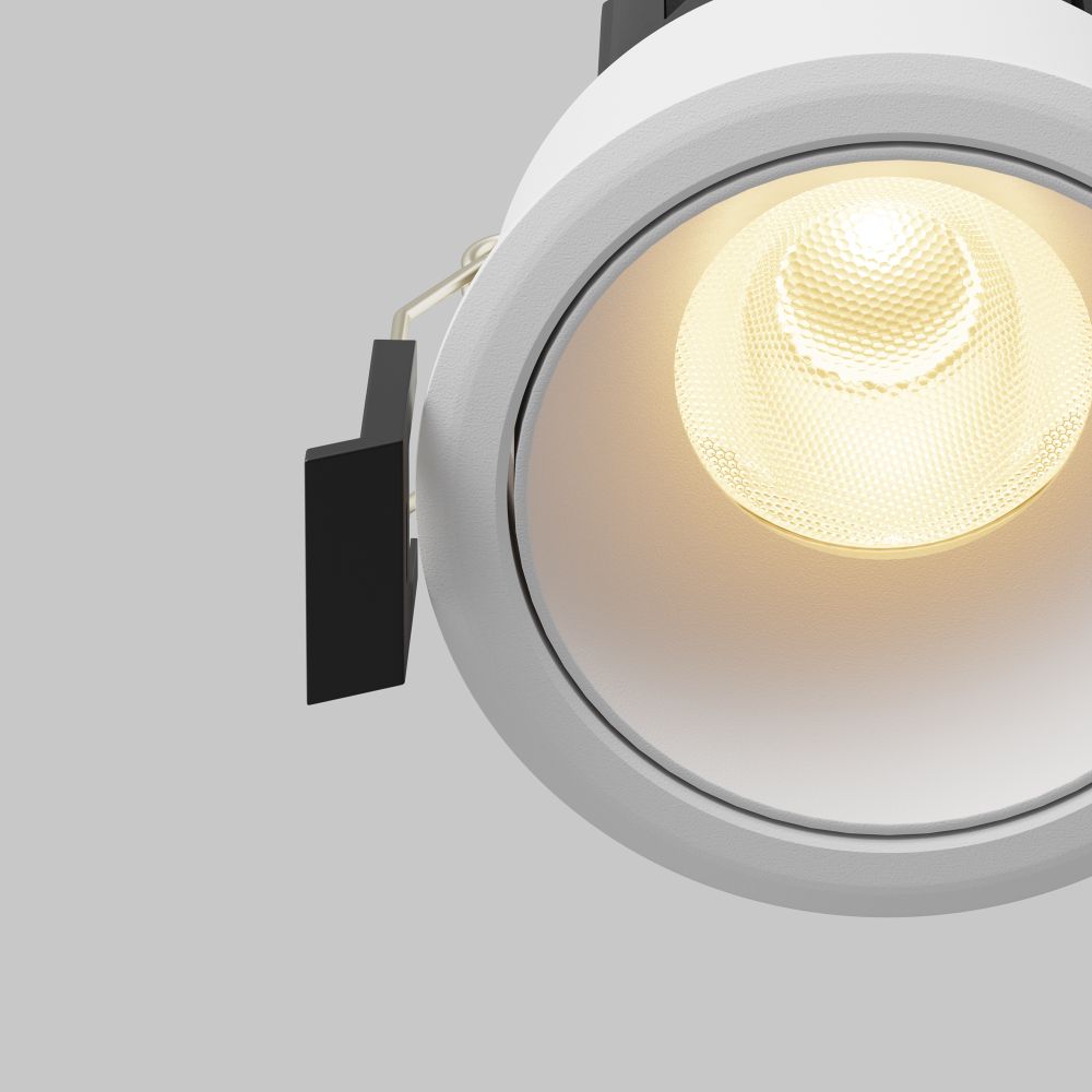 Светильник встраиваемый светодиодный Maytoni   DL115-10W-2.7K-W