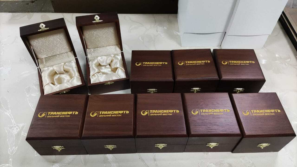 Подарочный футляр с брендированием