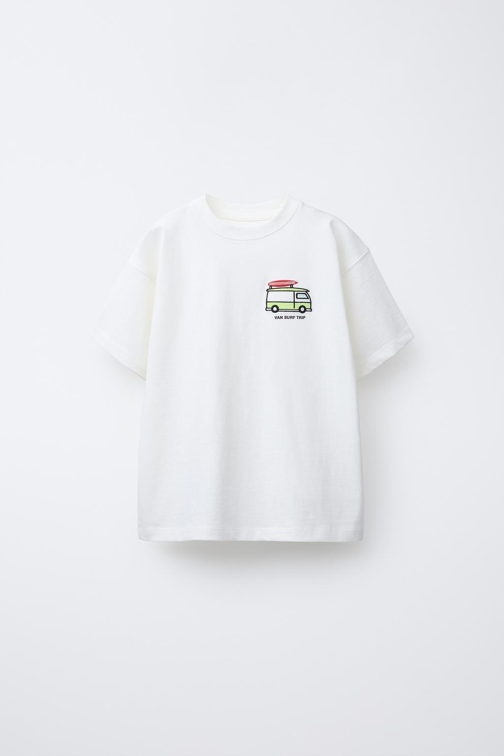 ZARA ФУТБОЛКА С ВЫШИВКОЙ, ЭКРЮ