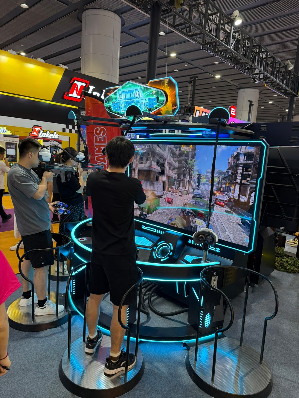 Аттракцион виртуальной реальности «VR Combat»