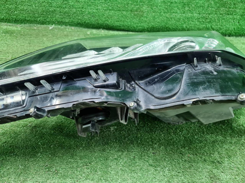 Фара левая Toyota Camry xv70 (2020-н.в.) LED