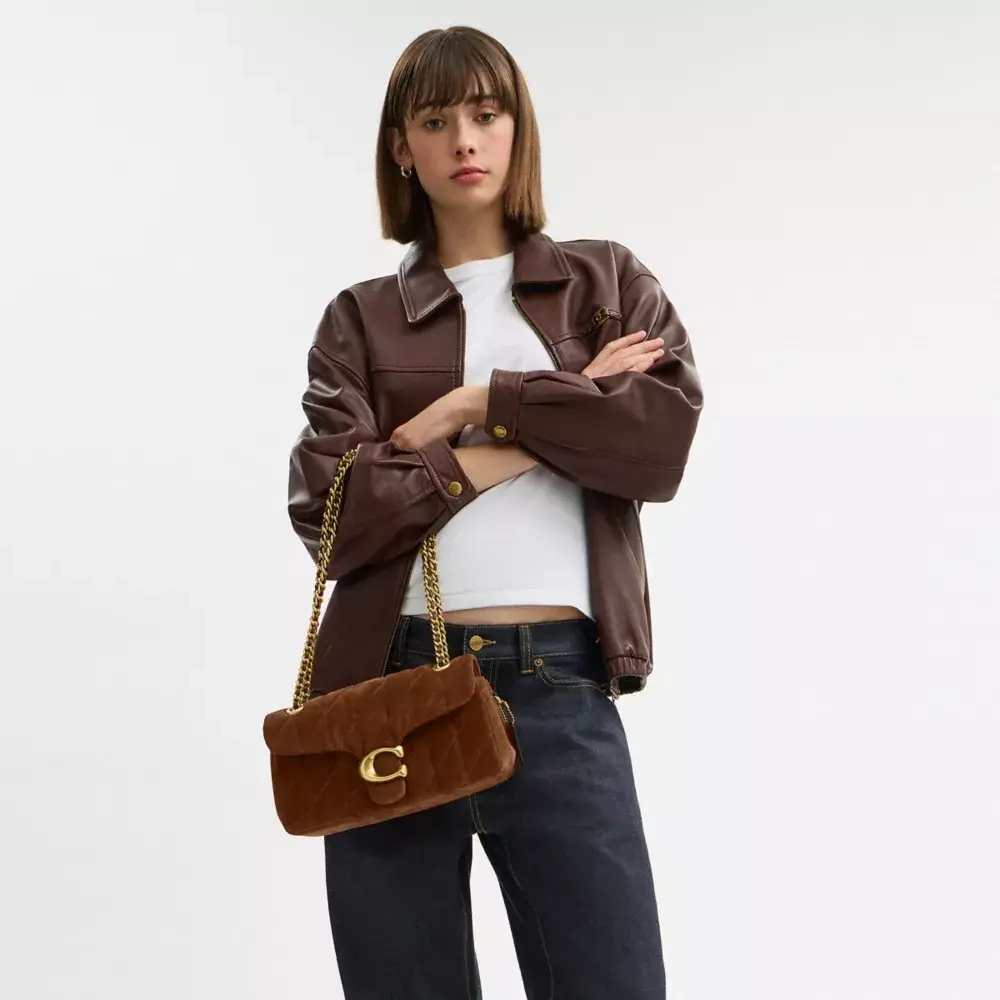 COACH СУМКА ЧЕРЕЗ ПЛЕЧО TABBY 26 С МЯГКОЙ ПОДКЛАДКОЙ, КОРИЧНЕВЫЙ