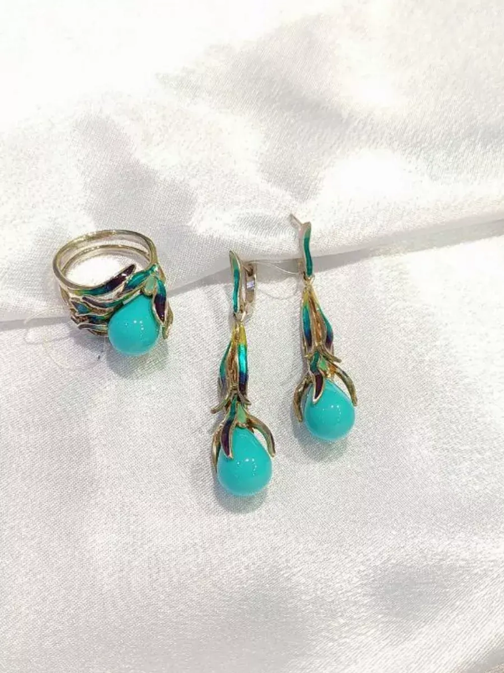 Ювелирное кольцо с бирюзой серебро 925