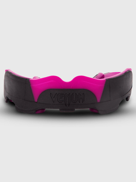 Капа боксерская Venum Predator Black/Pink