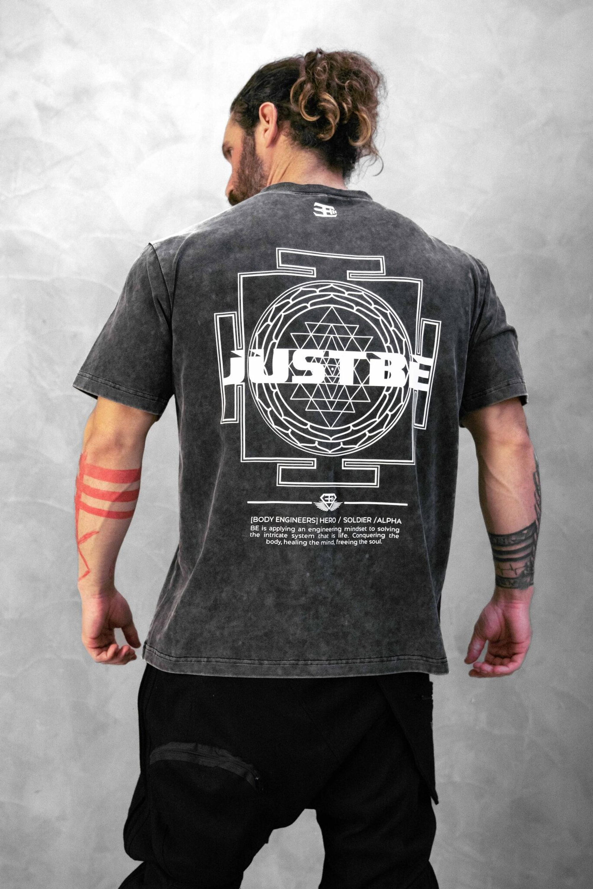 Футболка BODY ENGINEERS Just BE T Shirt Grey