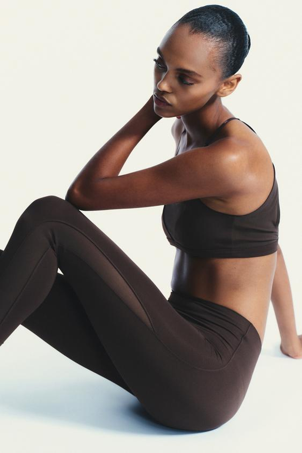 ZARA БЕСШОВНЫЕ КОМБИНИРОВАННЫЕ ЛЕГИНСЫ С ТЮЛЕМ, КОРИЧНЕВЫЙ