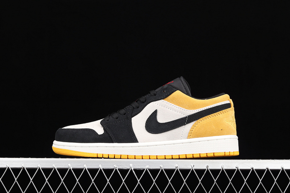 AIR JORDAN 1 LOW SAIL/GYM RED-UNIVERSITY GOLD-BLACK