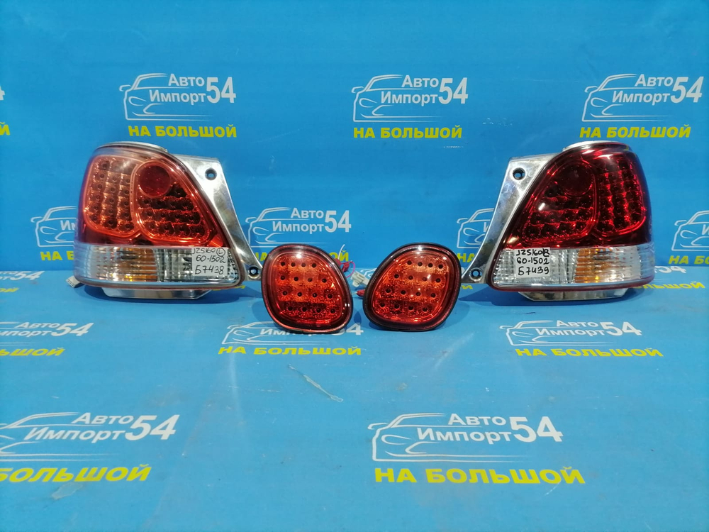 Стоп правый TOYOTA ARISTO 2000-2004