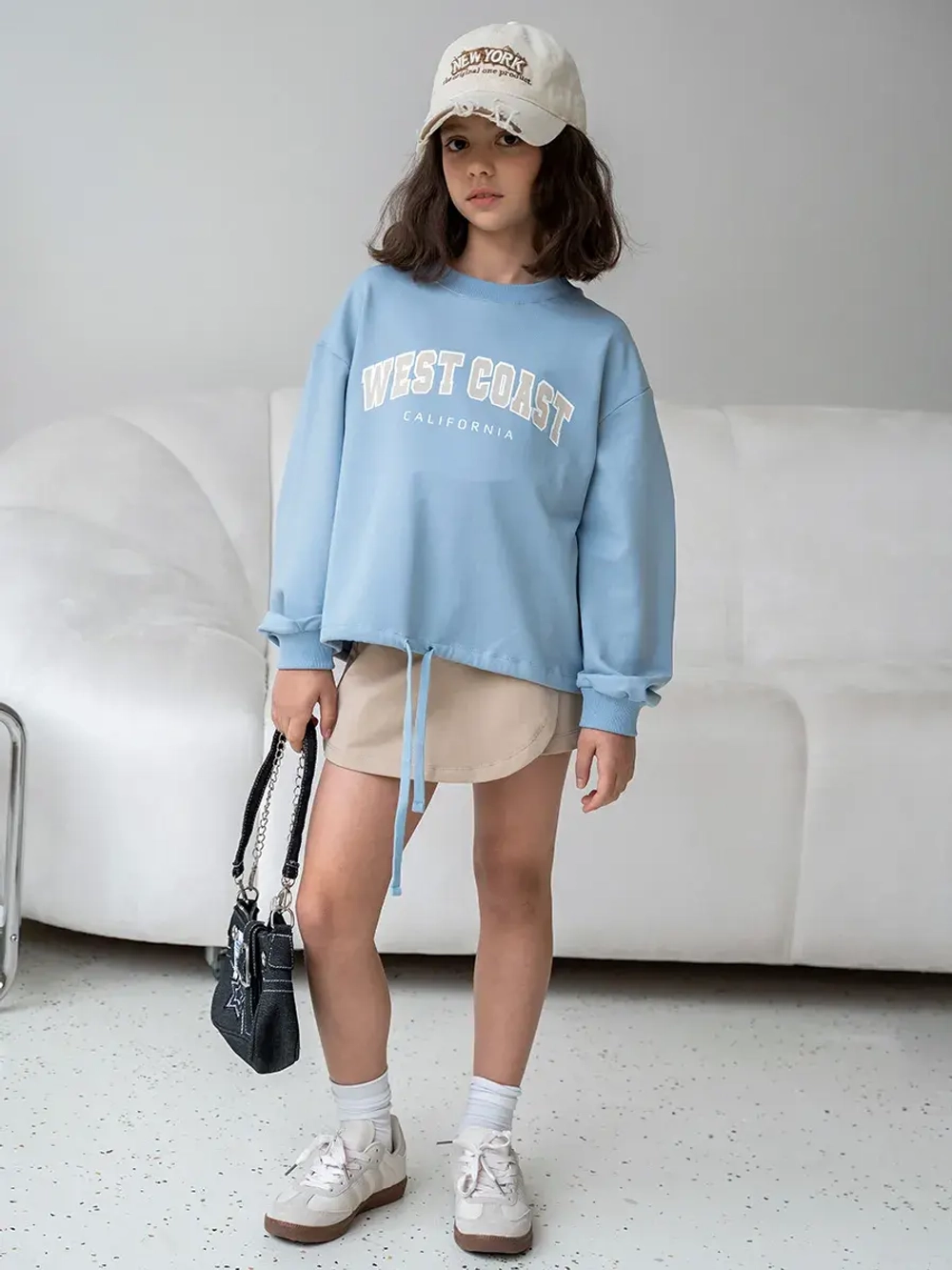 Костюм для девочки с юбкой-шорты