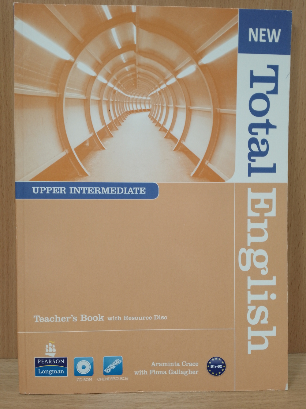 New Total English Up-Int !!! Книга для учителя !!! (TB + Teacher's Resource CD)