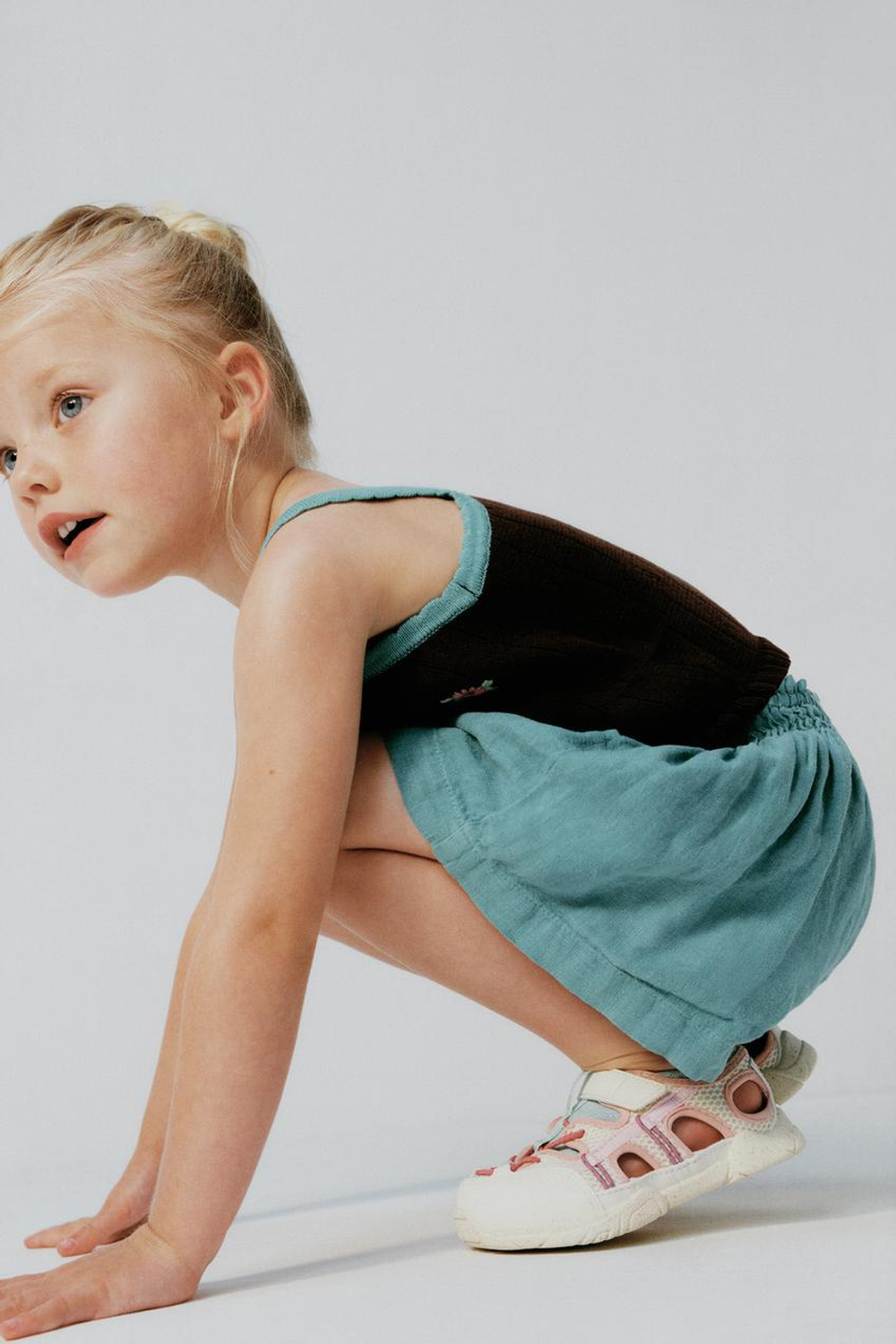 ZARA BAREFOOT КРОССОВКИ С ВЫРЕЗАМИ, БЕЛЫЙ