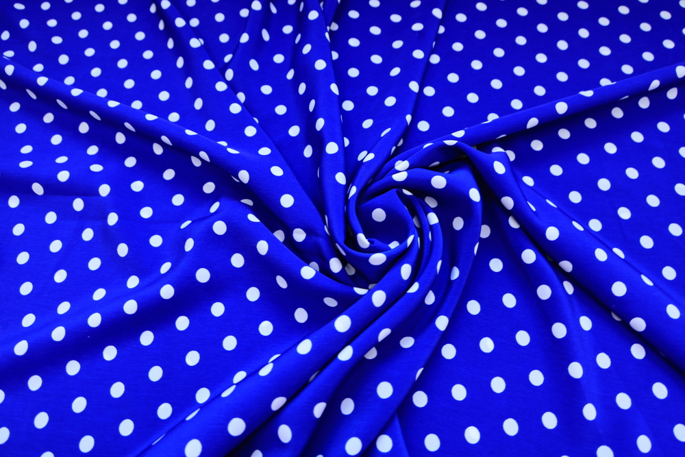 Вискоза василек в малый белый горох