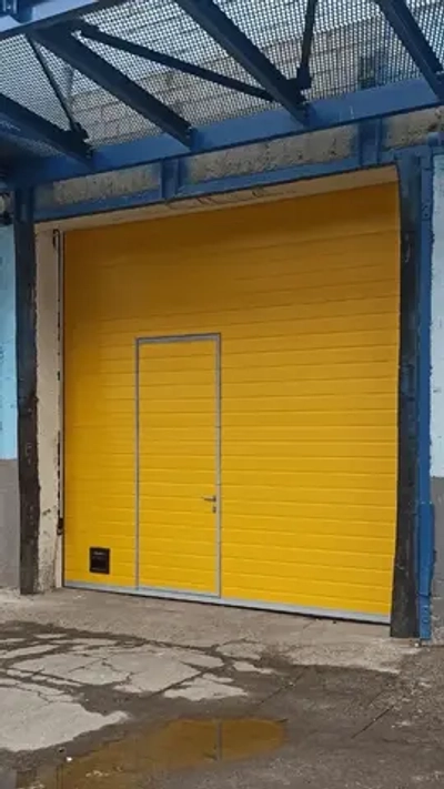 3 секционных ворот с калиткой