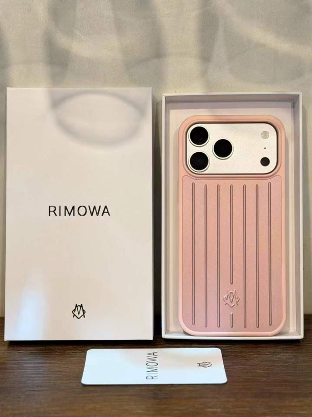 Чехол RIMOWA для iPhone 17 Pro