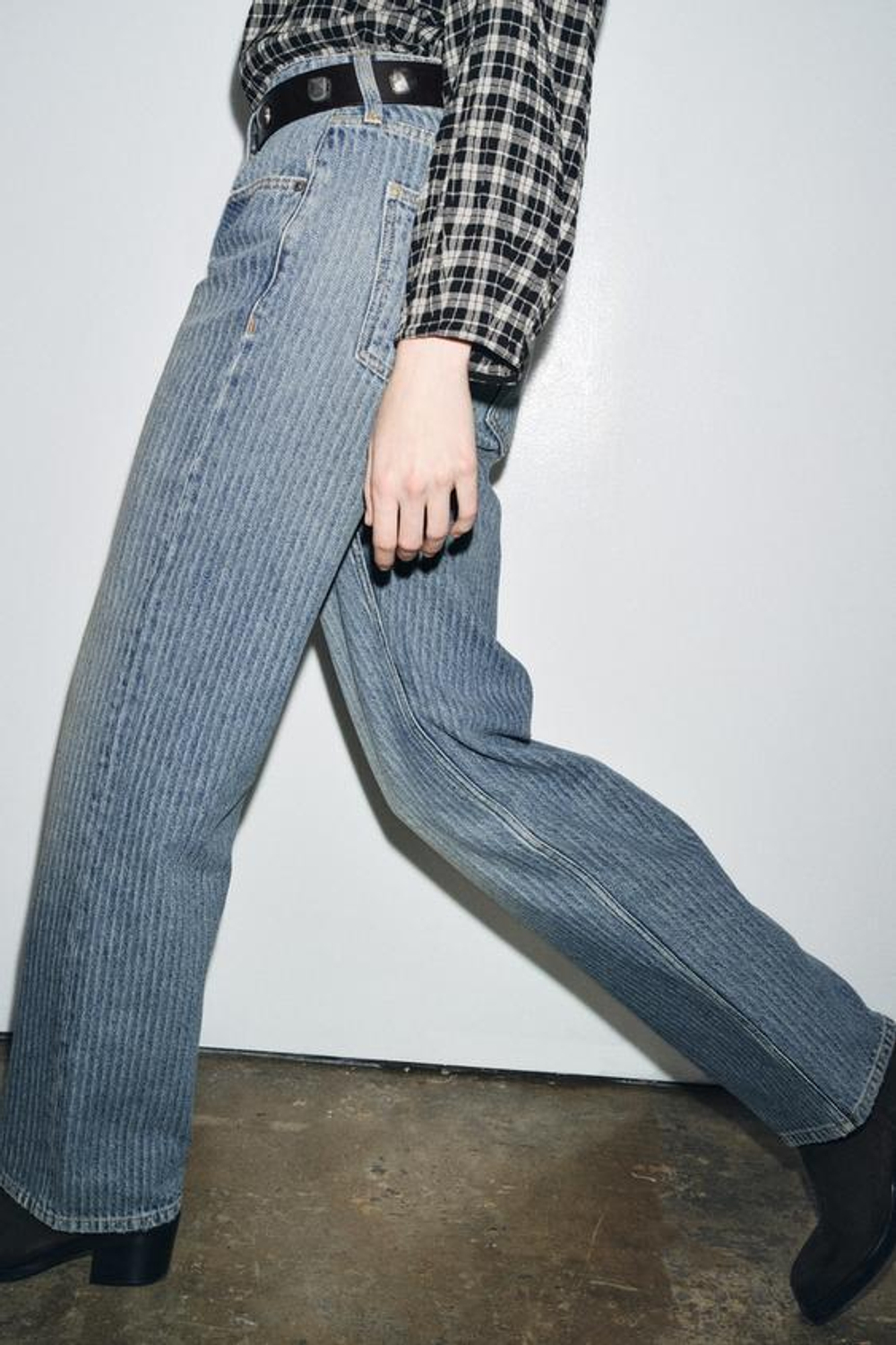 ZARA ДЖИНСЫ ZW COLLECTION ПРЯМОГО КРОЯ СО СРЕДНЕЙ ПОСАДКОЙ И ПОЛОСКАМИ, СИНИЙ