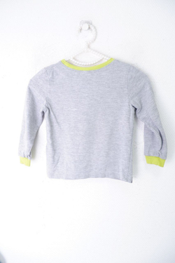 Джемпер модный на 3 года