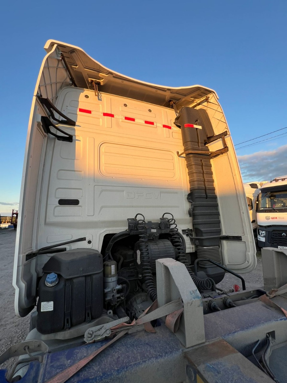 DongFeng GX 4x2 Седельный тягач DFH4180 (Дизельный, 13,0 л, 509 л.с., АТ)
