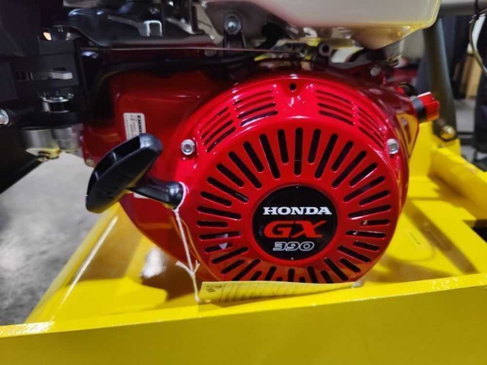 Виброплита реверсивная TOR CY-350 гидравлика - [300 кг / 40 кН / Honda GX390]