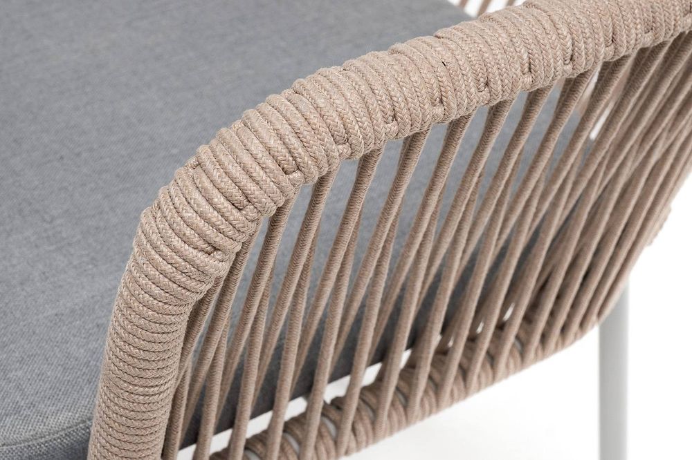 "Лион" стул плетеный из роупа, каркас из стали светло-серый (RAL7035) муар, роуп бежевый круглый, ткань светло-серая