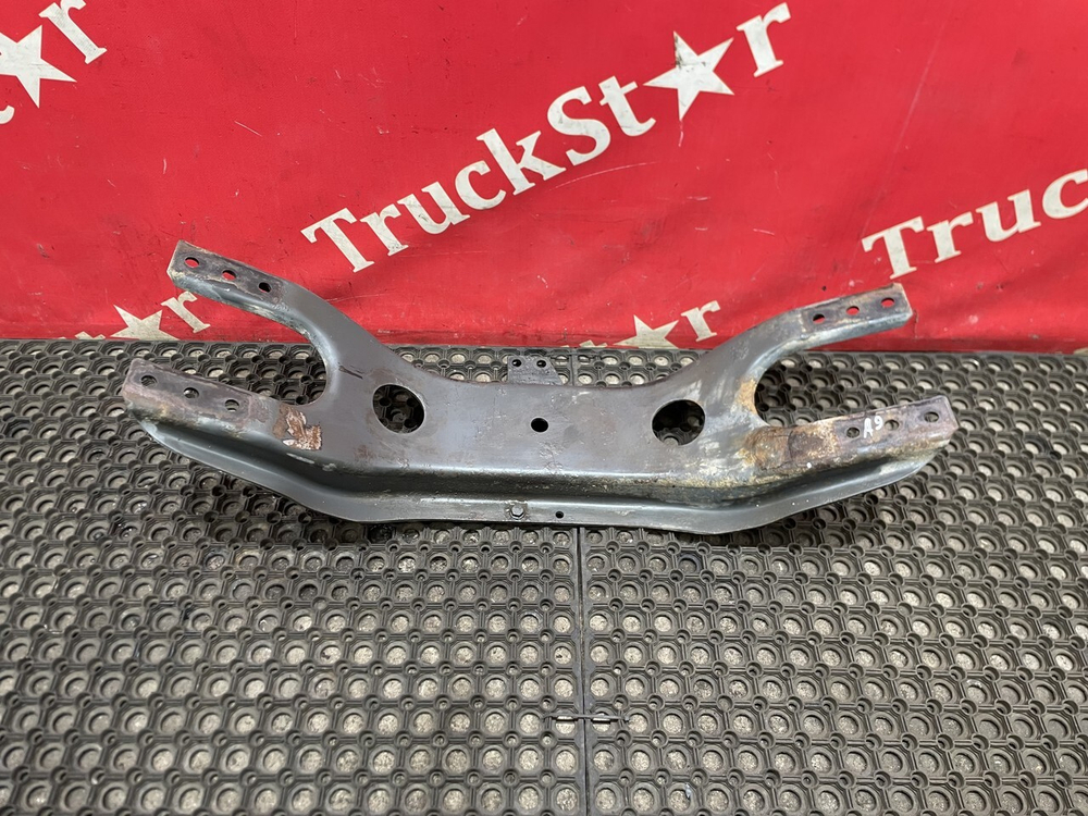 Траверса рамы поперечная