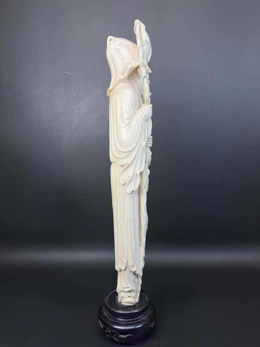 Скульптурная композиция — Рыбак с удочкой