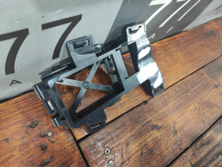 Кронштейн переднего бампера A (W176) Новый Оригинал A1768853056