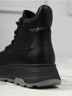 Кроссовки зимние