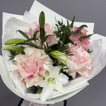 Букет из французских роз и лилии