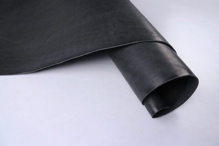 1,8-2,2 Юфть ш/с черная в воротках 88 дм² (КЛ)