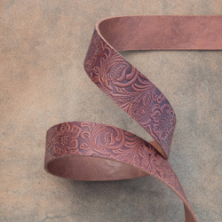 кожа для женского ремня Charro Cognac в насыщенном коньячном цвете