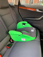 Автокресло (бустер) LB 311 (Teddy Bear) ПК (28. GREEN+BLACK DOT)