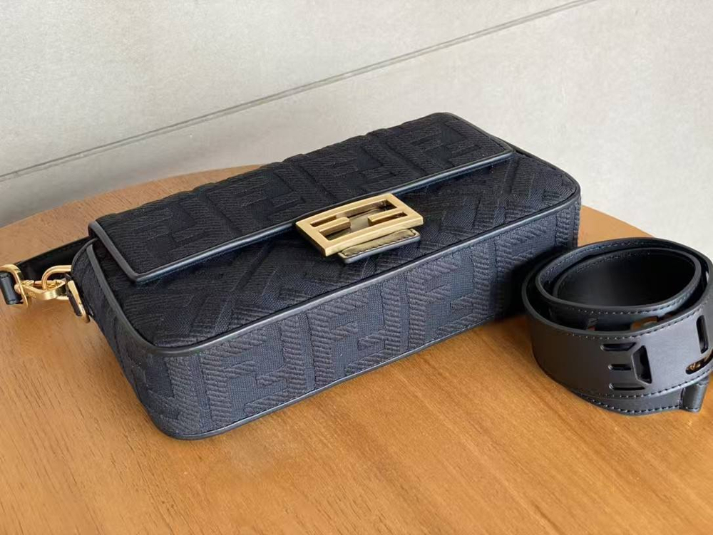 Сумка Fendi