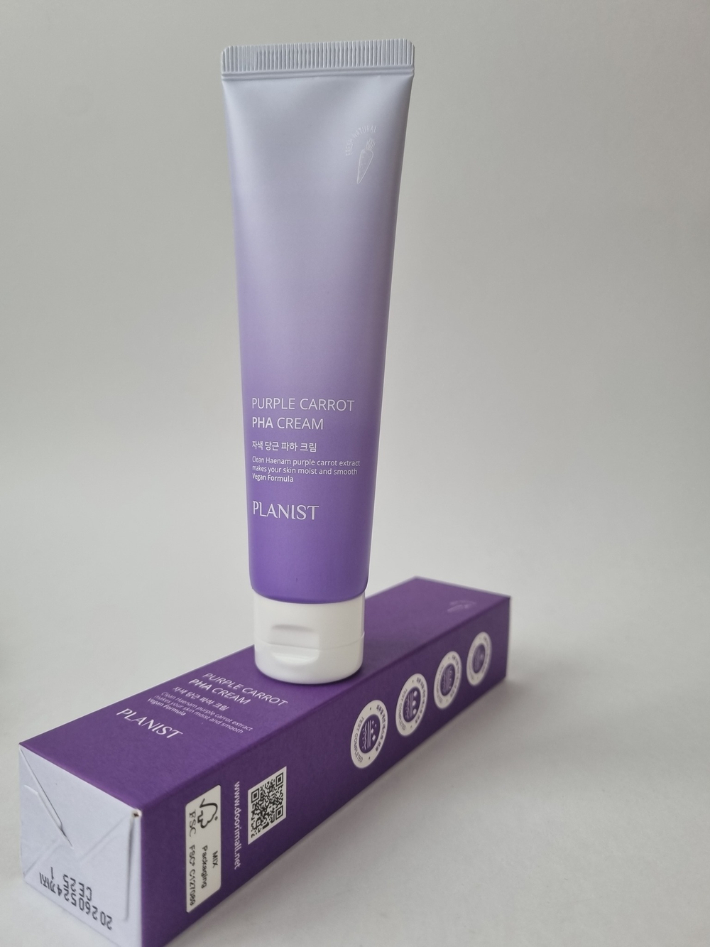 Крем для лица с экстрактом моркови Daeng Gi Meo Ri Planist Purple Carrot PHA Cream 60 мл