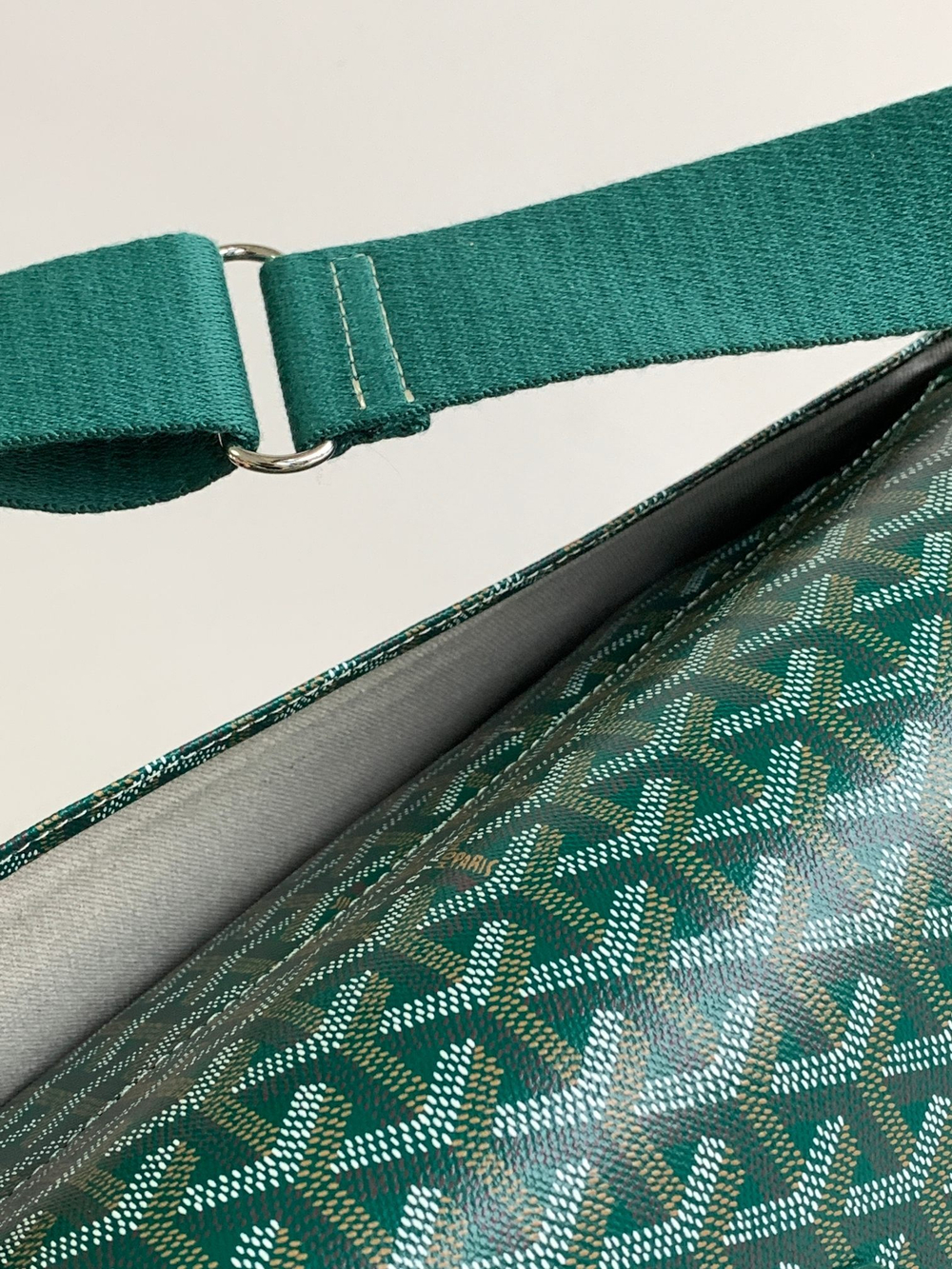 Goyard Capetien MM Messenger Bag