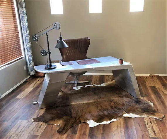 Стол письменный Aviator Desk