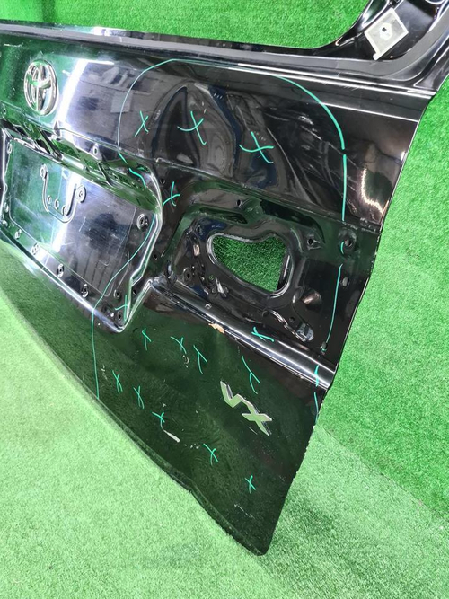 Крышка багажника Toyota Hiace Н300 (2019-н.в.)