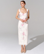 Платье-футляр с отделкой премиальным кружевом