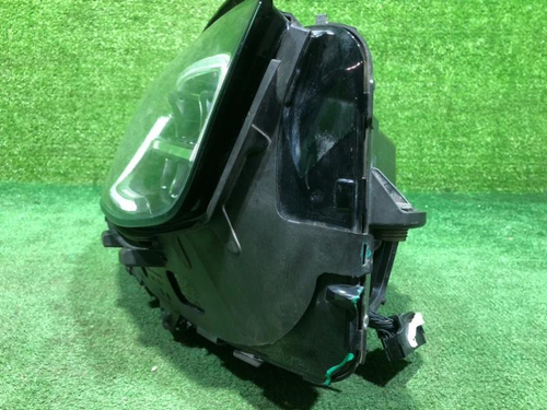 Фара правая Mercedes GLC X253 (2019-2022) LED
