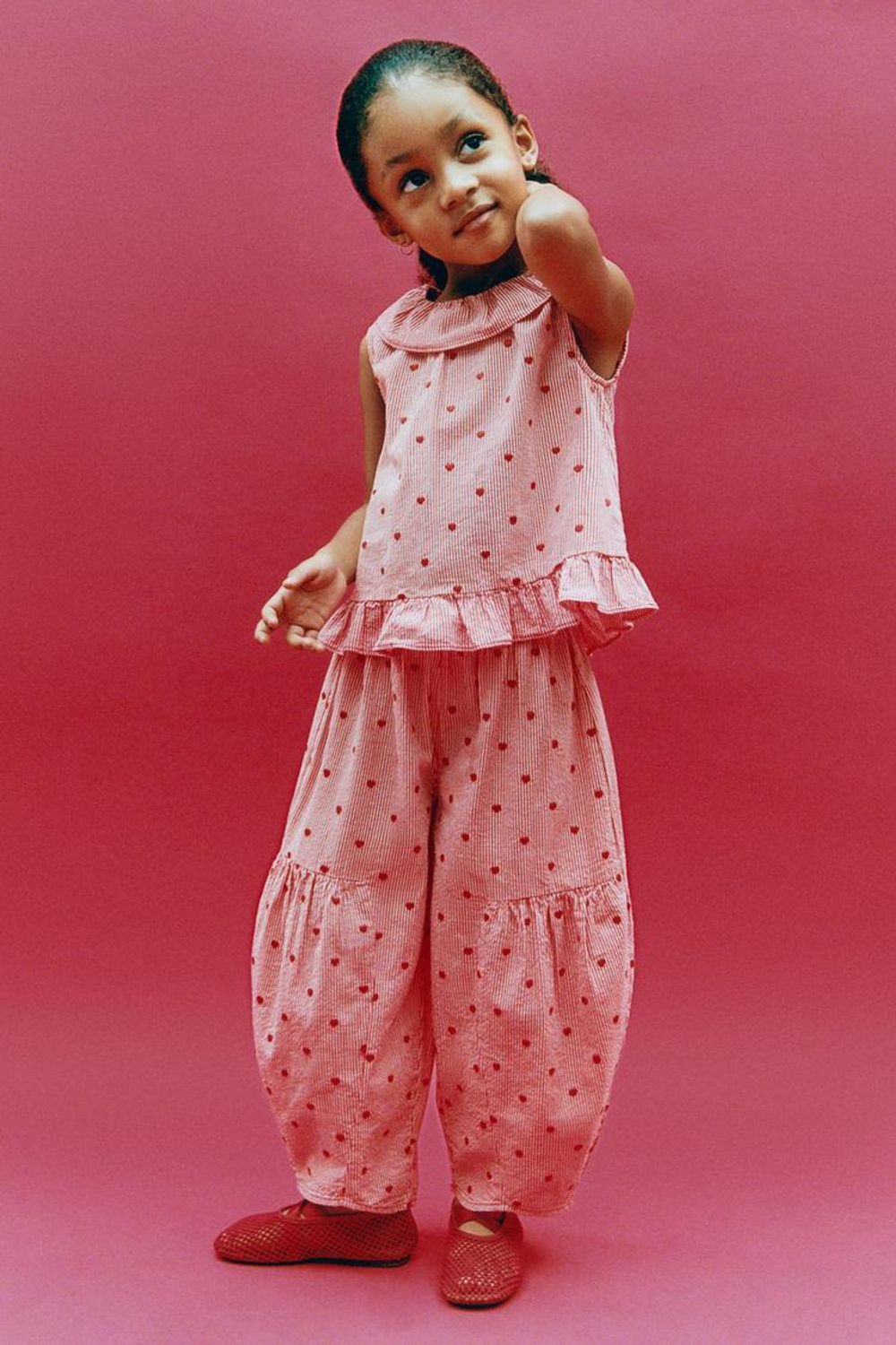 ZARA ТОП В КЛЕТКУ С ВЫШИТЫМИ СЕРДЕЧКАМИ, КРАСНОВАТЫЙ