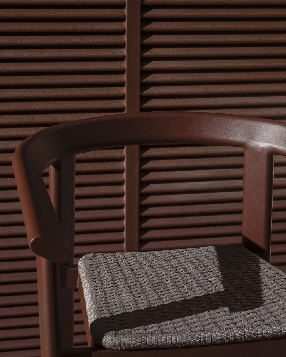 Уличный барный стул Erice из алюминия и веревки коричневого цвета, 75 см