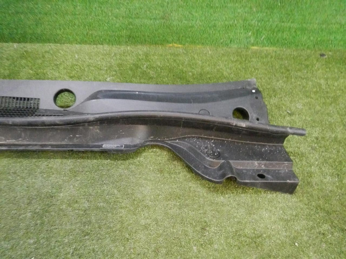 Жабо Lexus UX (2018-н.в.)