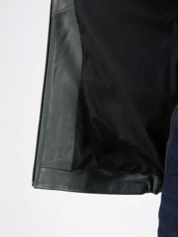 Кожаная куртка демисезонная с капюшоном короткая