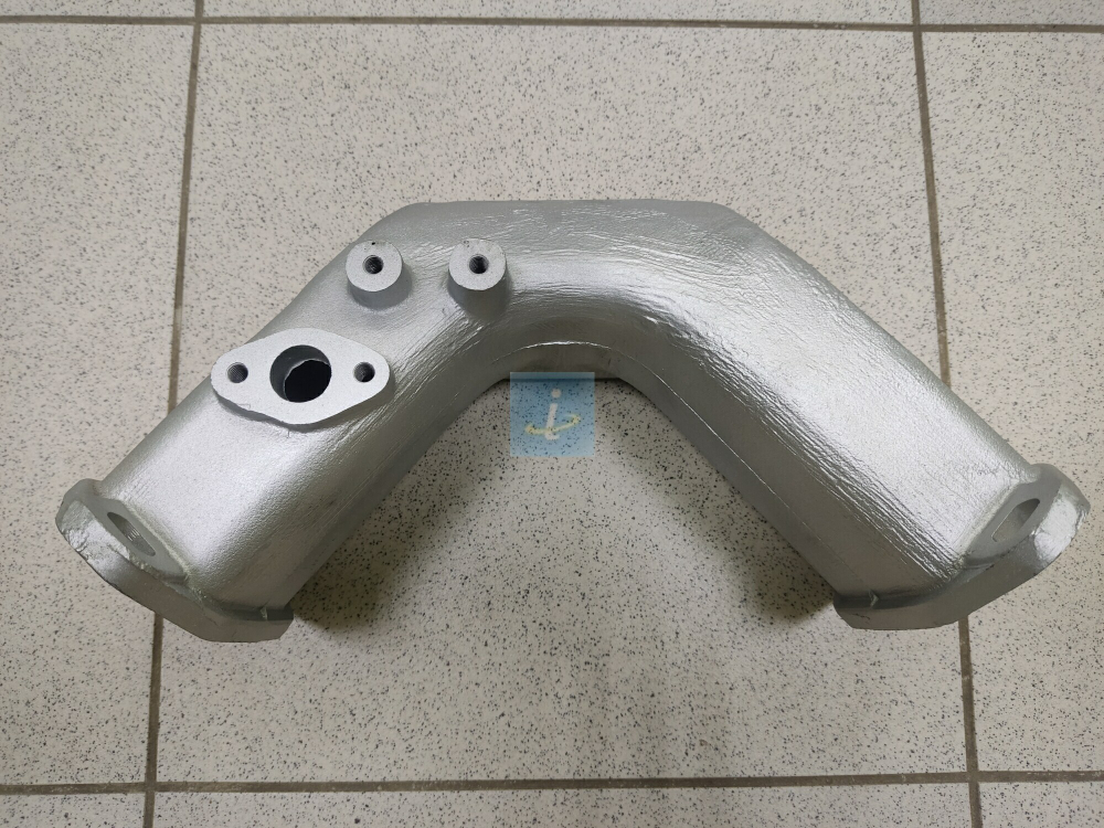 Патрубок соеденительный 238Ф-1115032