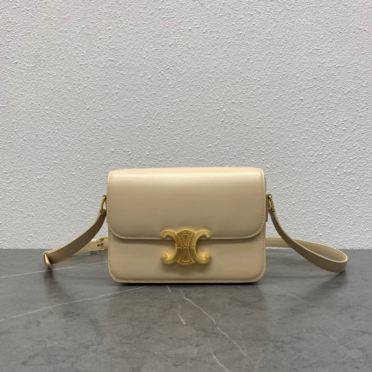 Celine Teen Triomphe Bag 18 cm